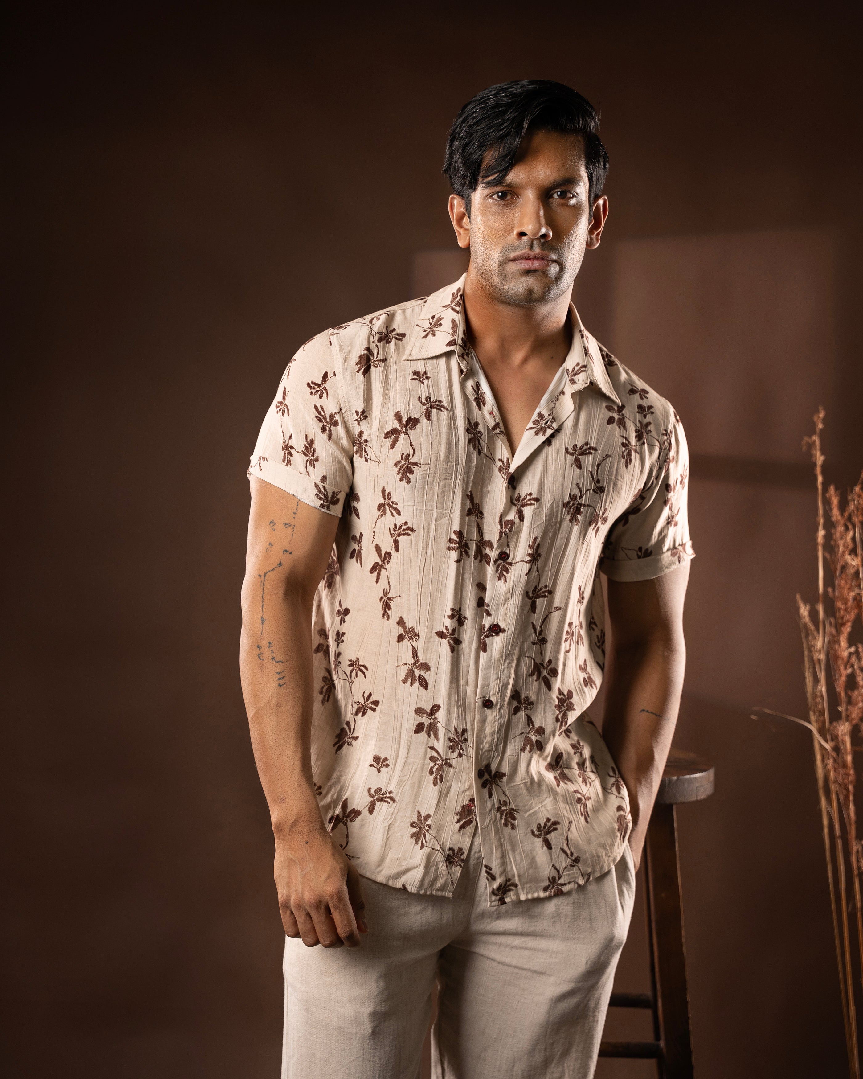 Floral detail short sleeve shirt