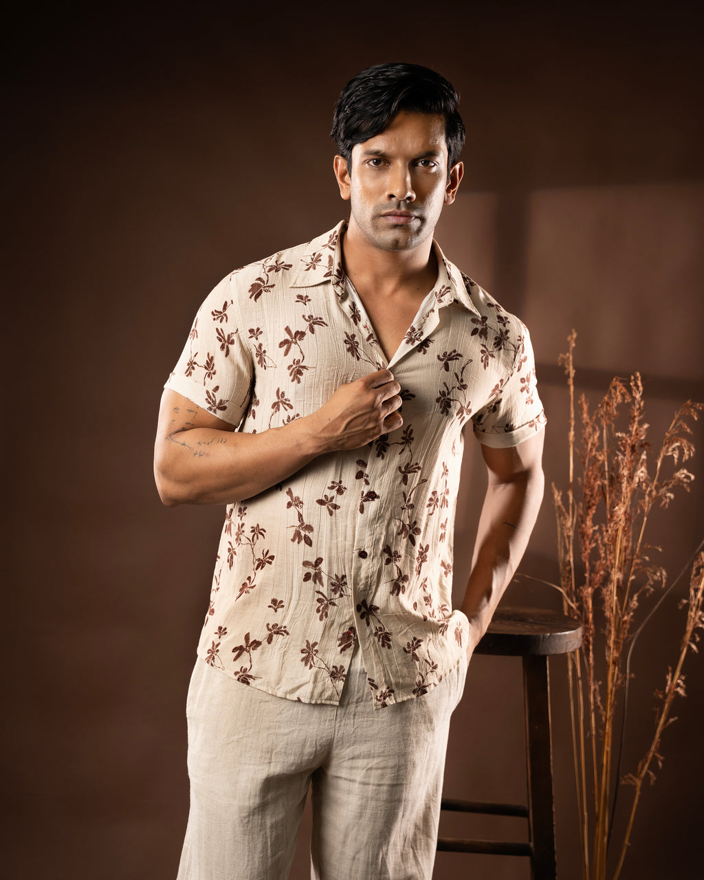 Floral detail short sleeve shirt