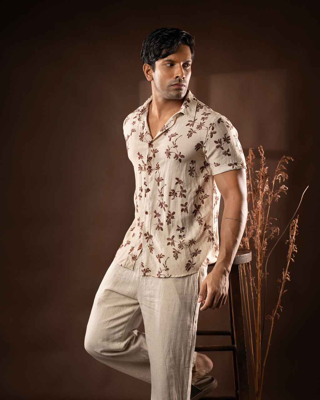 Floral detail short sleeve shirt