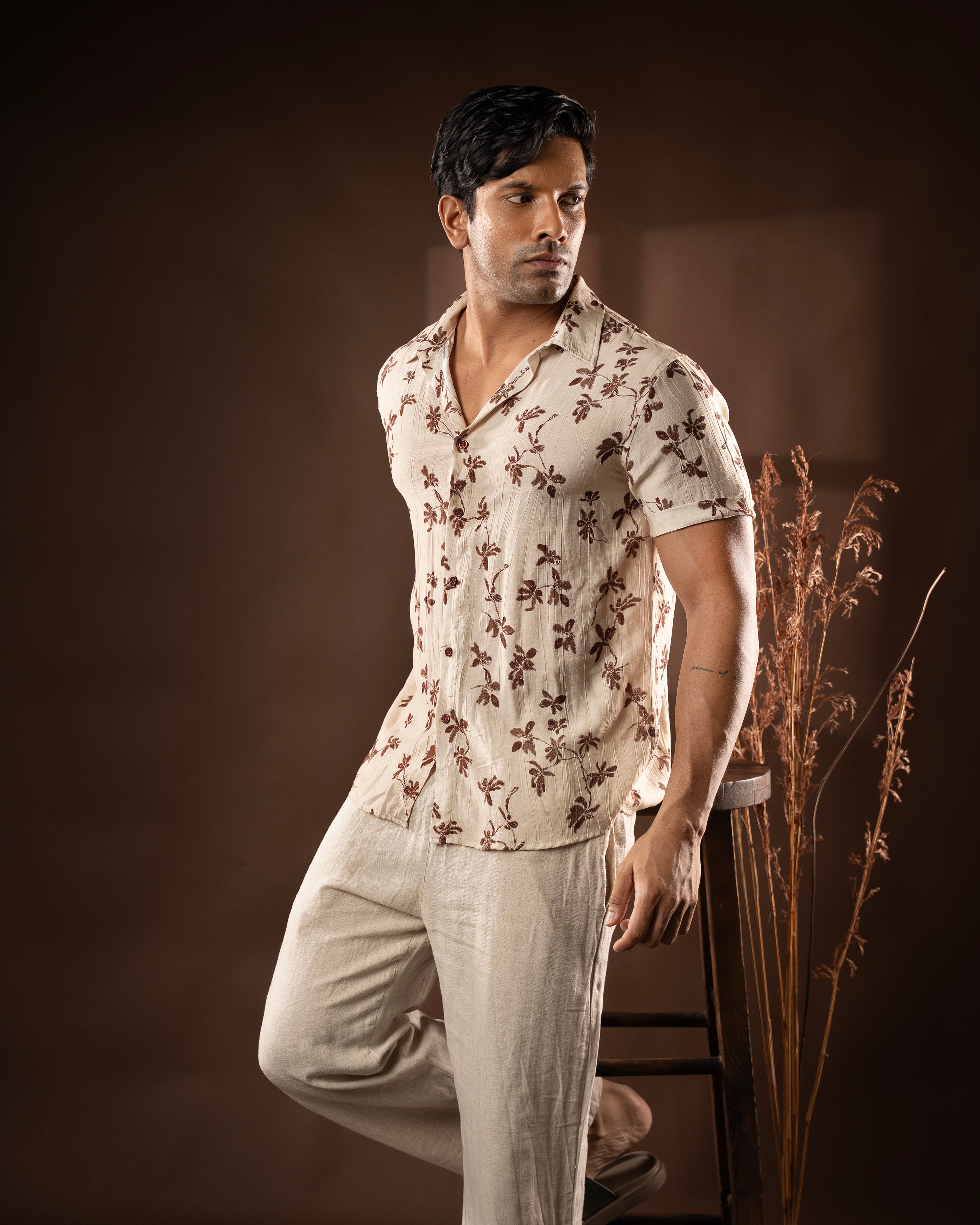 Floral detail short sleeve shirt